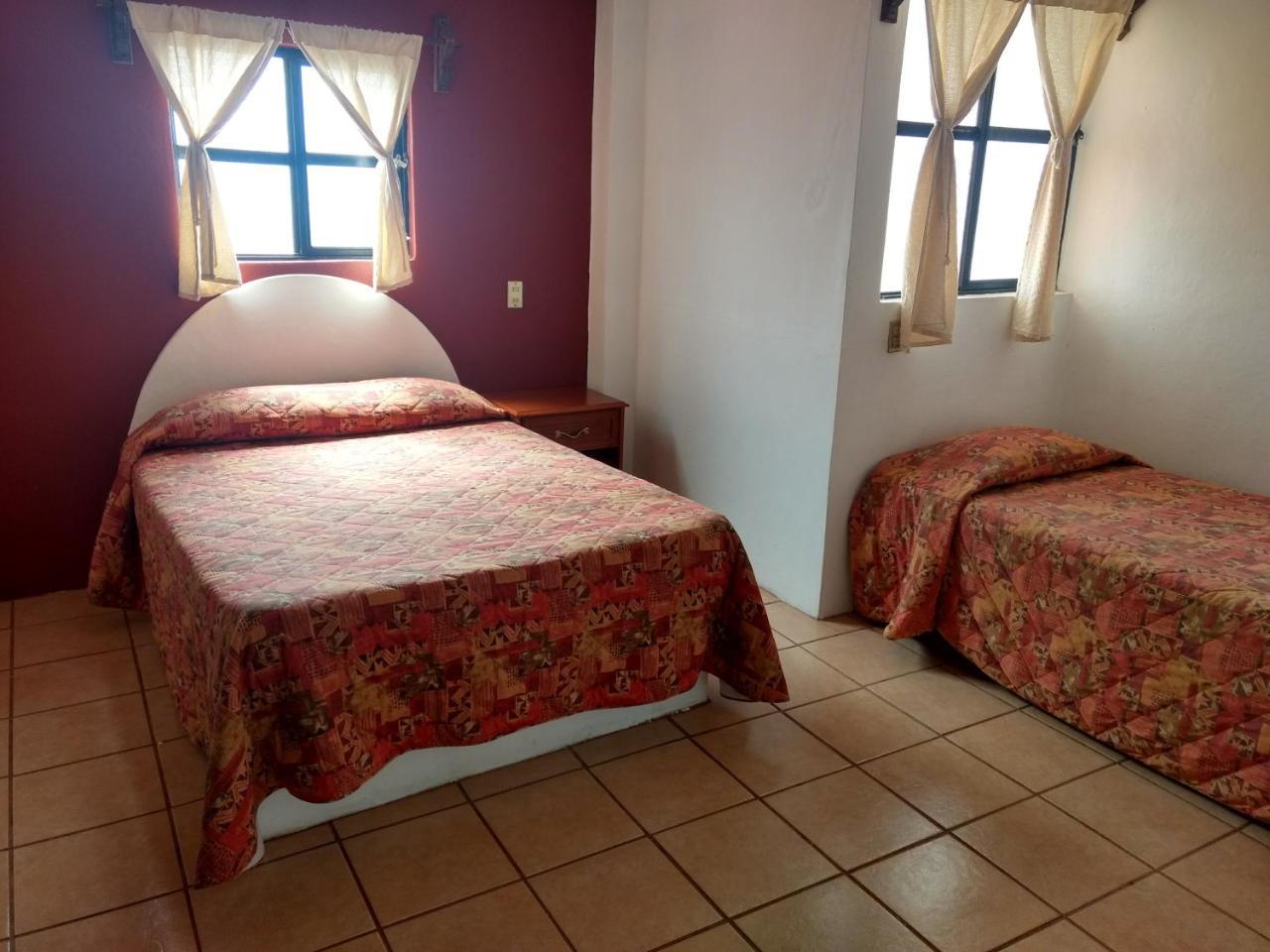 Hotel Hacienda Morales. Guanajuato Ruang foto